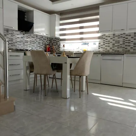 Alanya Kestel Pool, 50 Mtr 아파트