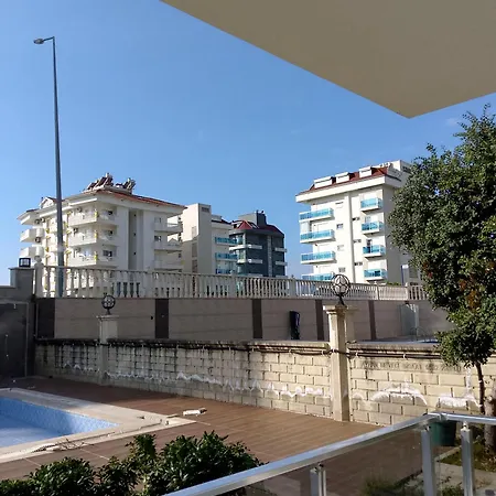 Alanya Kestel Pool, 50 Mtr 아파트